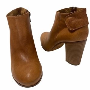 Steve Madden Tan Ankle Booties Side Zip Snap Detail Boots Women Size 6.5